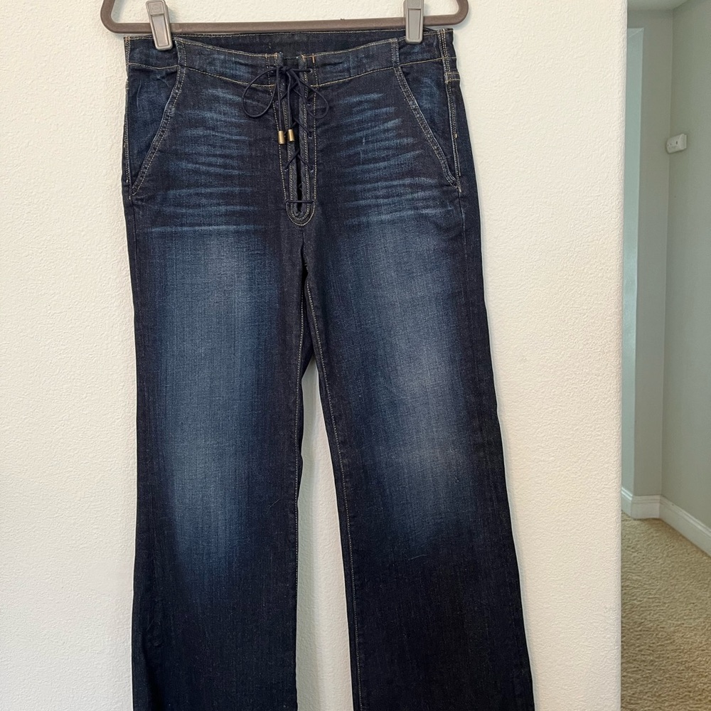 NWOT TEXTILE BY ELIZABETH AND JAMES LACE UP CLOSURE BELL BOTTOM JEANS